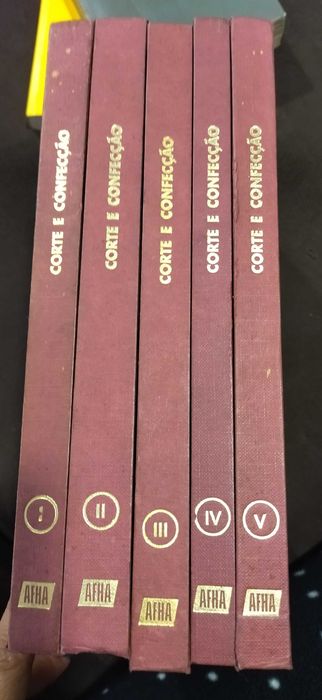 Coleção de livros corte e confecção