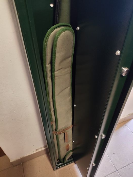 Cofre para 2 Armas + 2 Capas