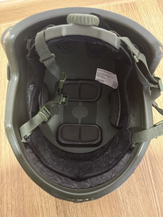 Продам шолом fast з кавером