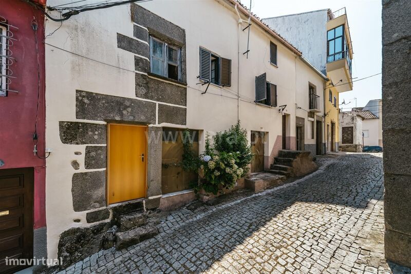 Moradia em Banda T3 / Fundão, Aldeia Nova do Cabo