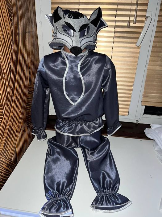 Продаж костюмів, прокат костюмів на свято, оренда  костюмів