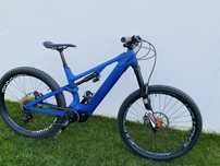 Canyon spetral on CF 8.0 carbono