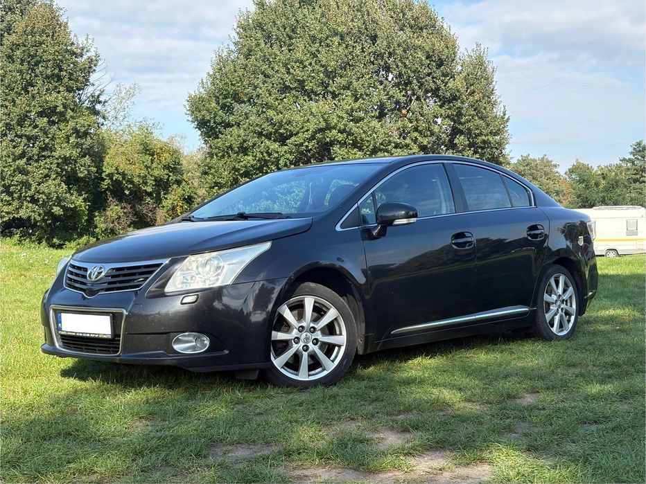 Sprzedam samochód Toyota Avensis  2.2 D4D