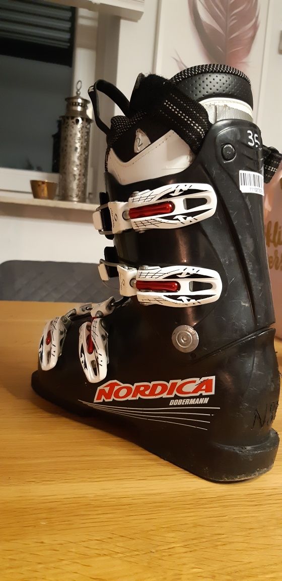 Buty narciarskie juniorskie NORDICA 22.0-22.5 (roz. 35)