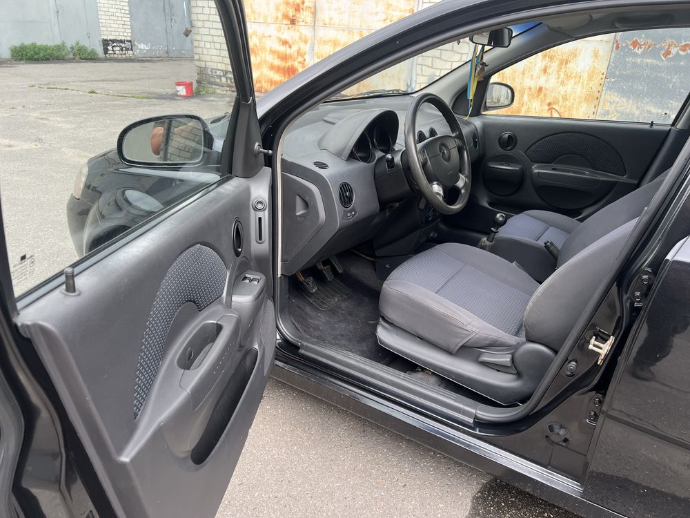 Продам Chevrolet aveo 1,5 2005 год