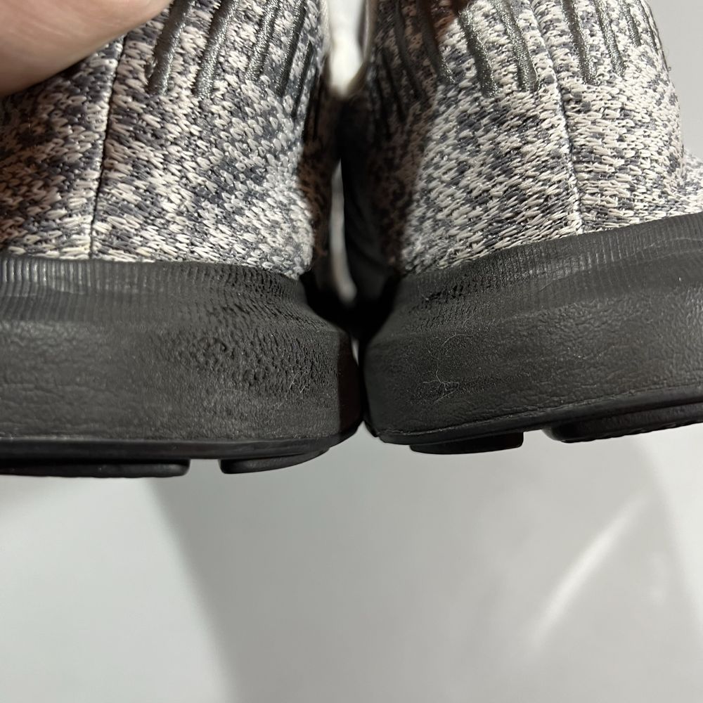 Чоловічі кросівки Adidas Swift Grey bb9584