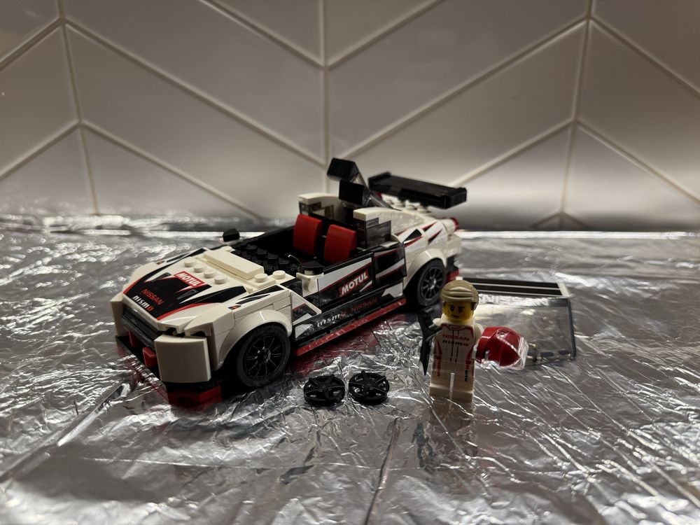 LEGO Speed Champions 76896 Nissan GT-R Nismo