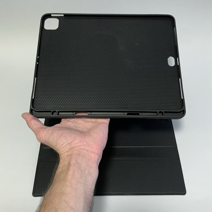 Чехол с клавиатурой для iPad Pro 12.9” (поколения 4, 5, 6)