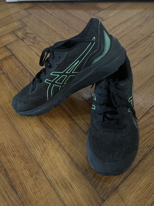 Кросівки asics на хлопчика
