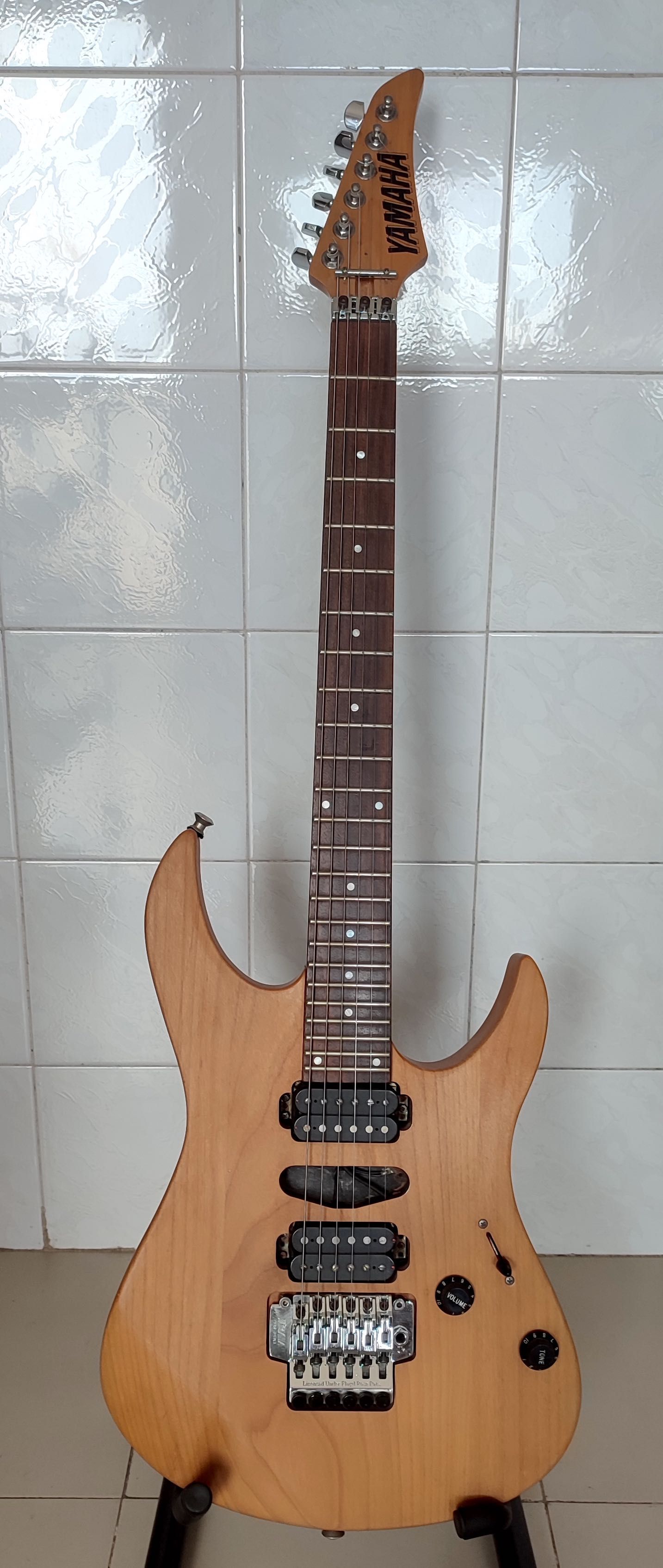 Guitarra Yamaha RGX 421D - 1997 - Vintage 27 anos