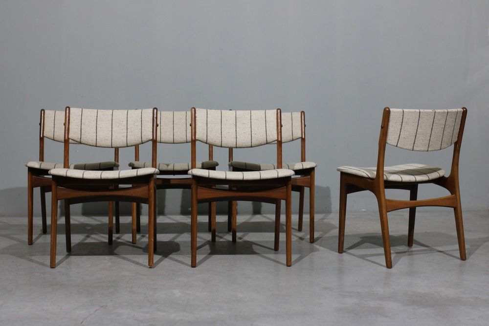 Conjunto de 6 cadeiras dinamarquesas de meados do século em teca