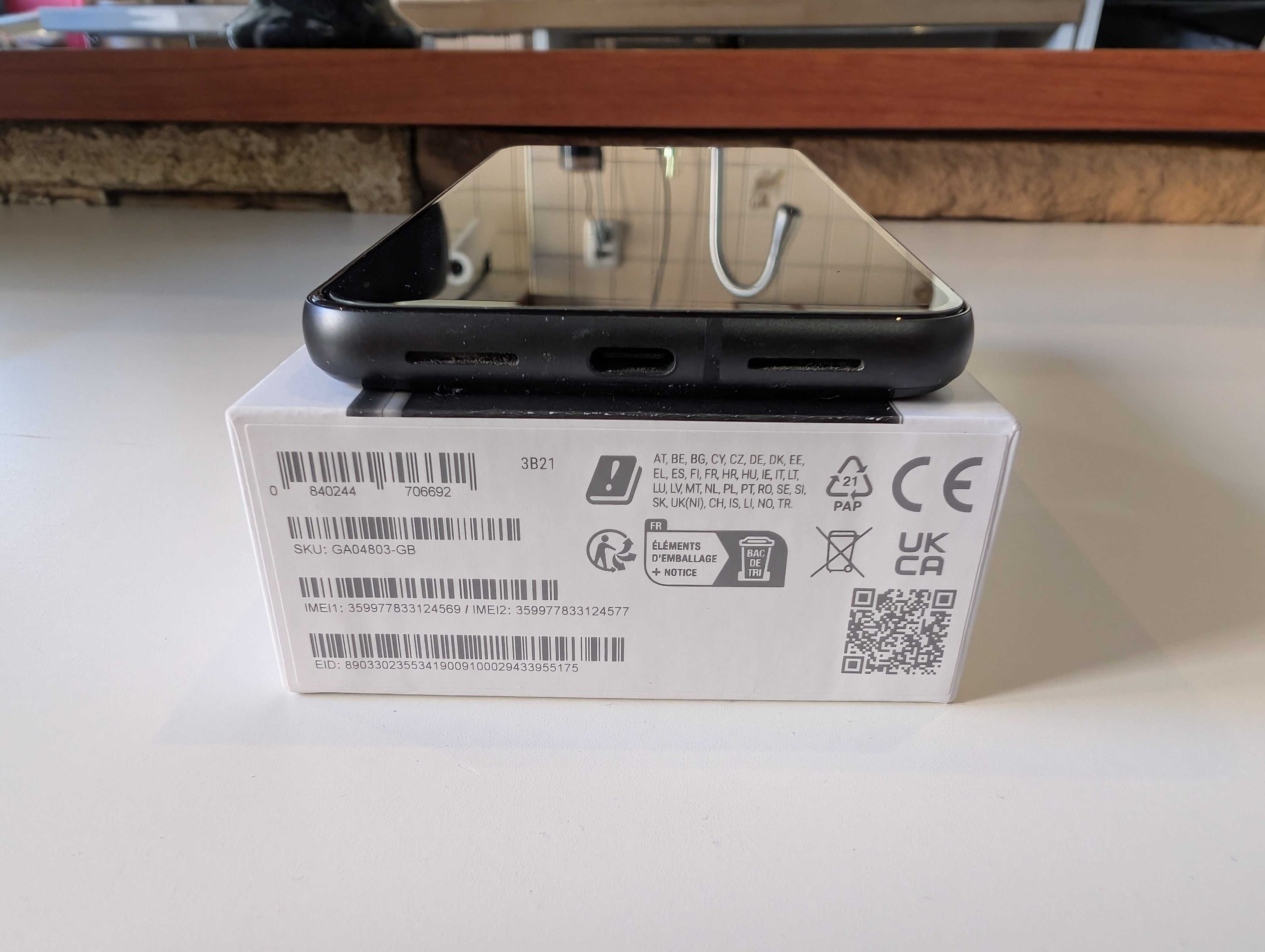 Google Pixel 8 Obsidian - Kupiony na Amazonie - na Gwarancji - Idealny