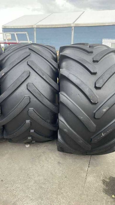 Michelin MegaxBib 900/60R32