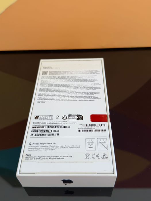 Apple iPhone 16 Pro 256 GB Titânio Preto