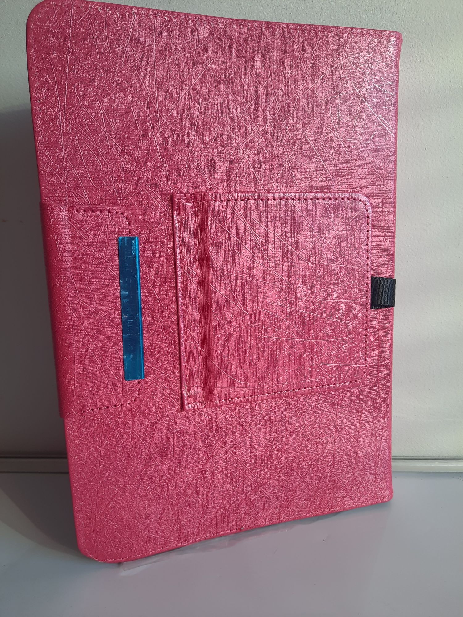 Etui uniwersalny na IPad / Samsung / Huawei mediapad tab z klawiaturą