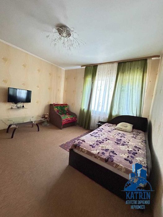 Продам будинок в селищі Царичанка