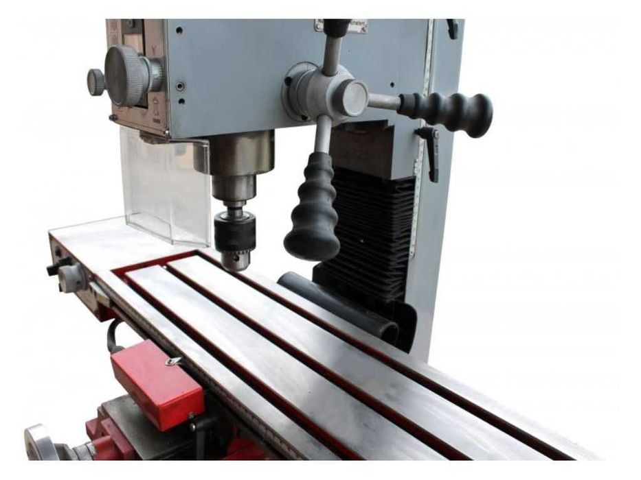 Фрезерний верстат Holzmann BF 25VLN