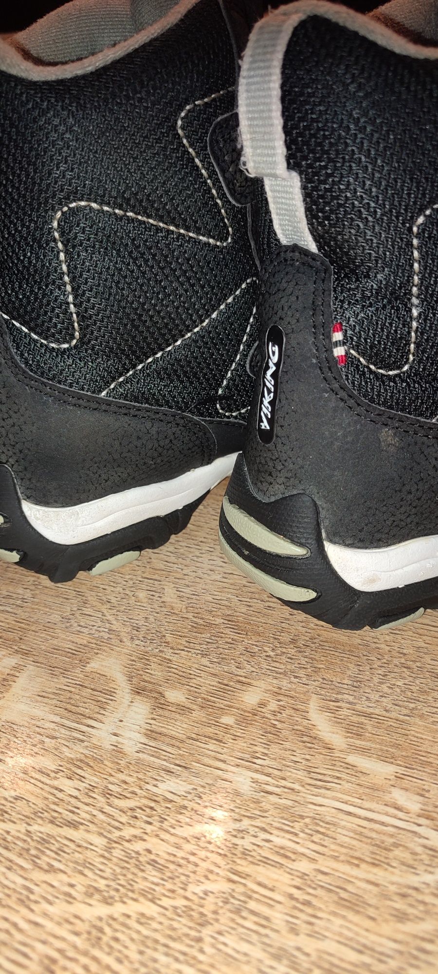 Buty zimowe VIKING 34 czarne na rzepy unisex nieprzemakalne