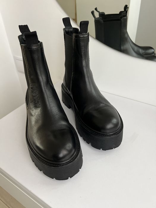 Челсі шкіряні, стан ідеальний , hm