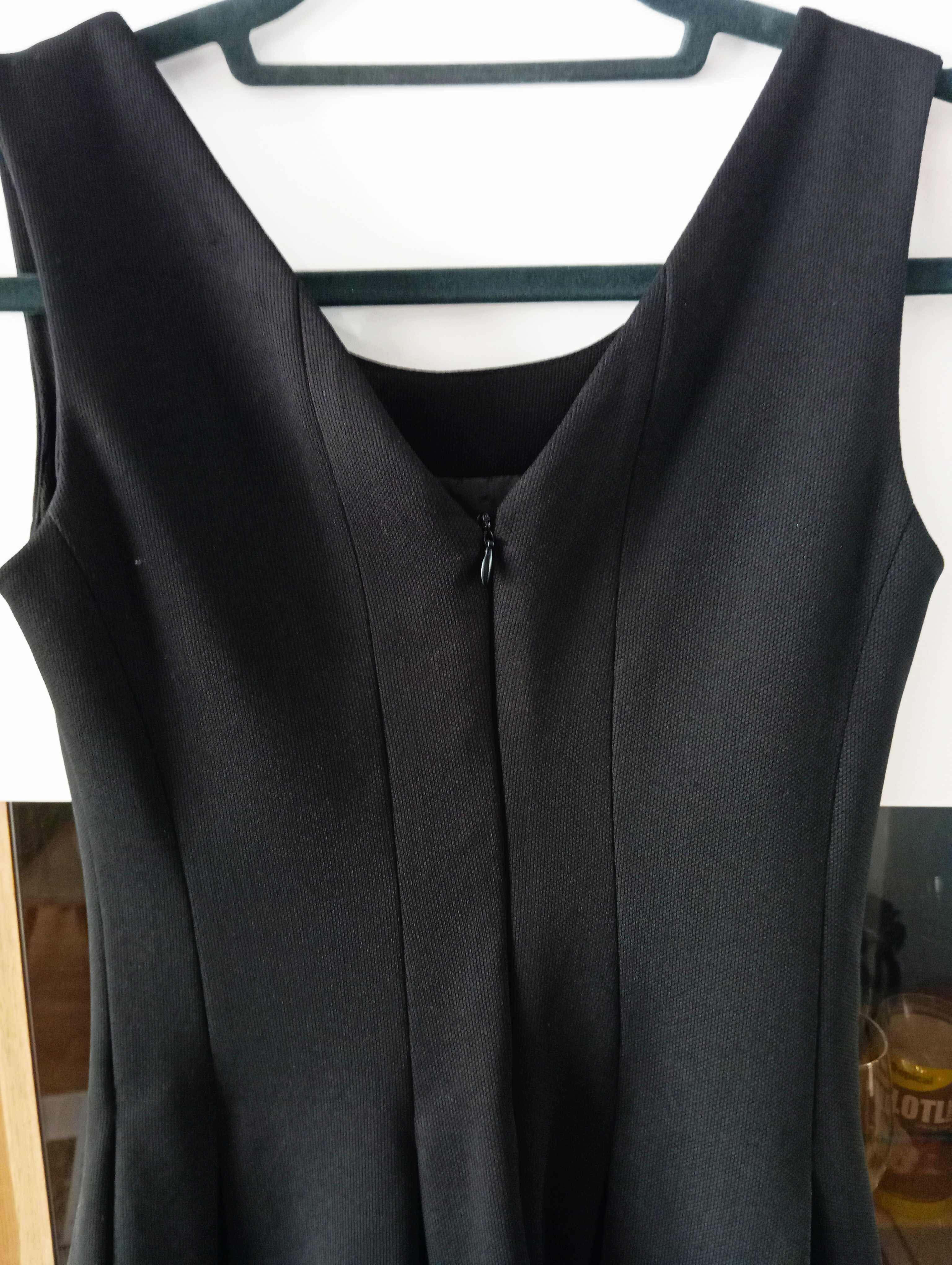 Elegancka czarna sukienka dla nastolatki  roz.36