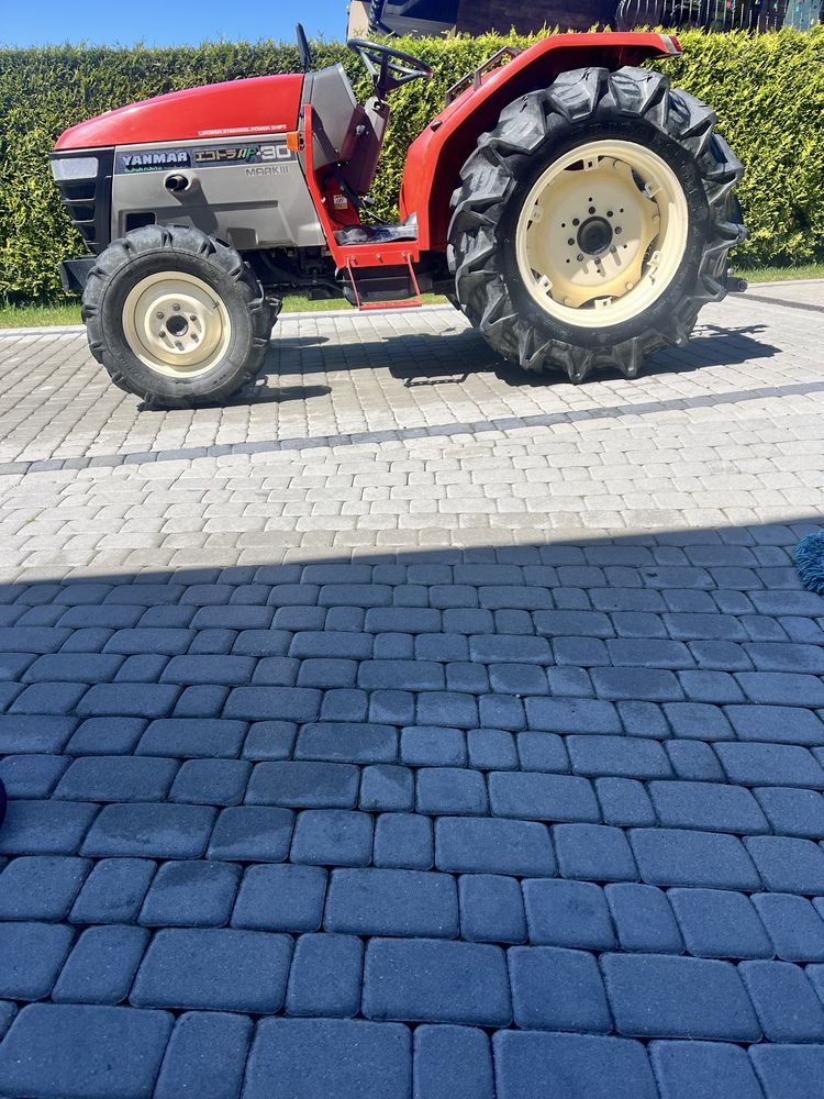 Traktor Yanmar AF30 4x4