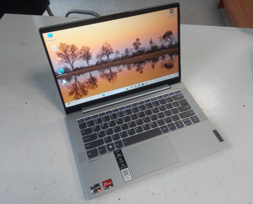 Laptop Lenovo ideapad 5, Ryzen 7 5825U, 16GB, SSD 512GB, 14" FHD IPS