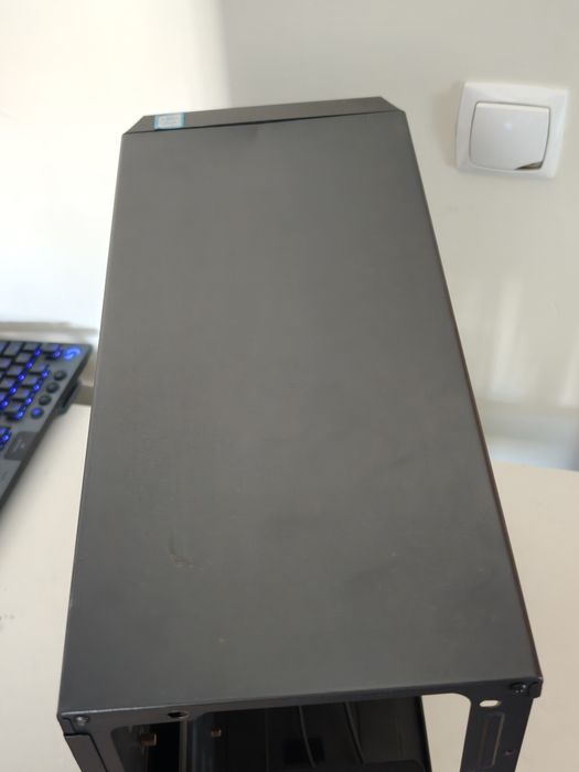 Caixa de PC marca NOX