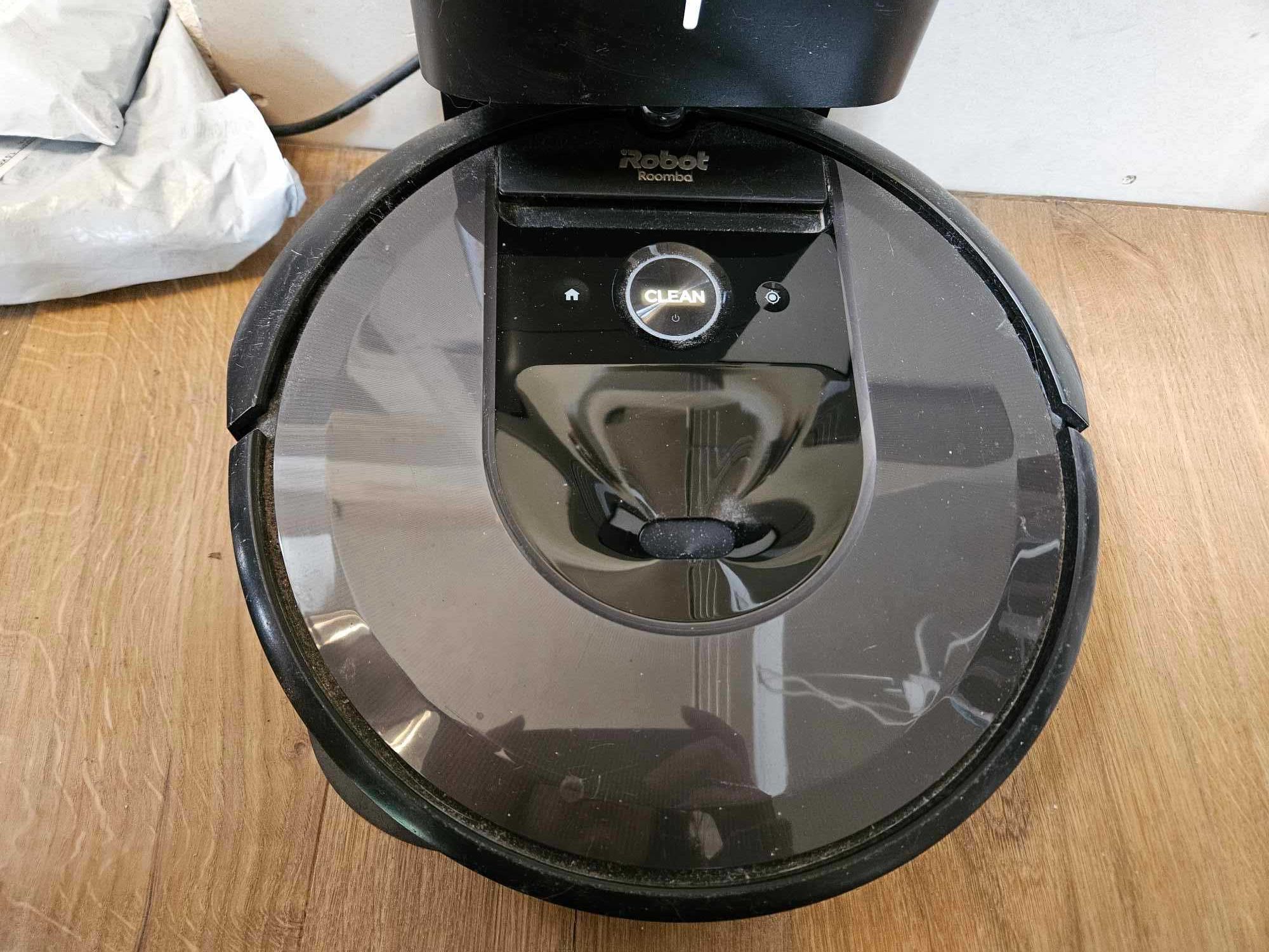 iRobot Roomba seria i7+