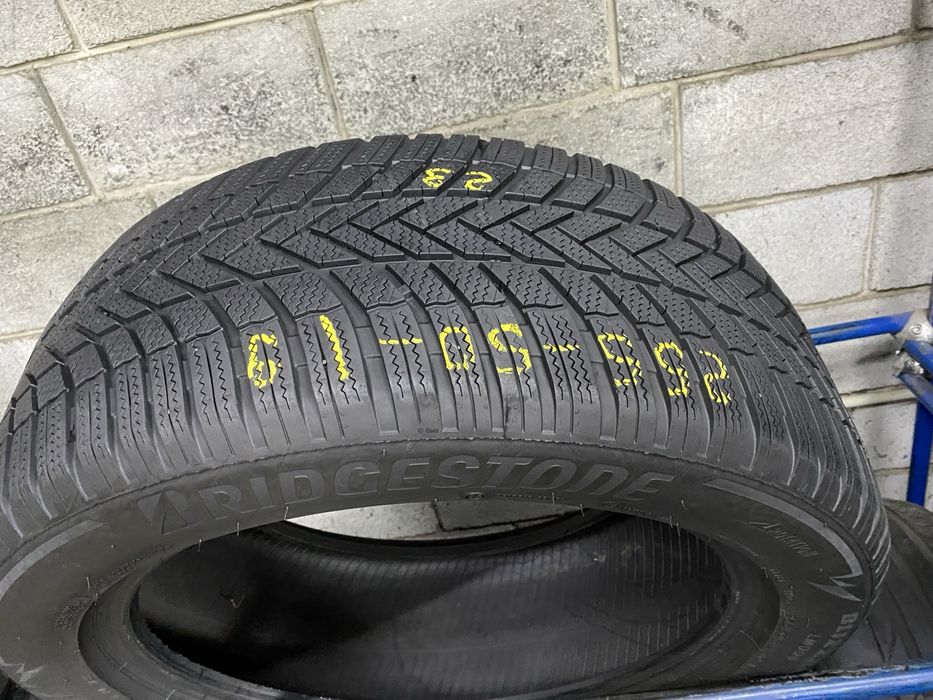 Зимові шини 255/50 R19 BRIDGESTONE
