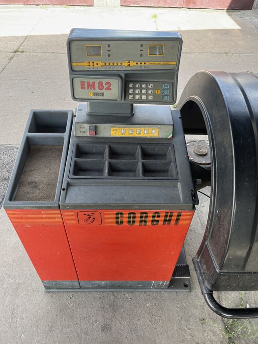 Wywazarka Corghi EM82