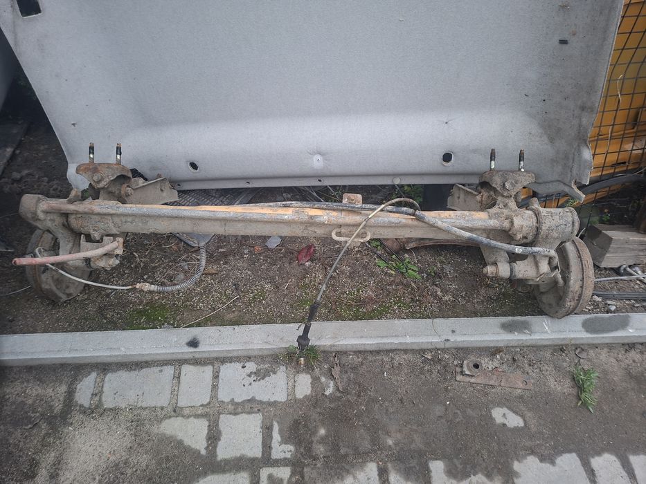 Задня балка Пежо 205,309