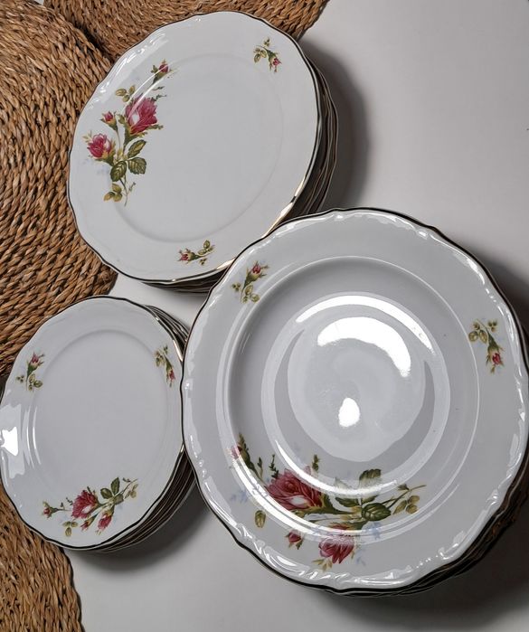 18 elementowy serwis obiadowy Wałbrzych PRL