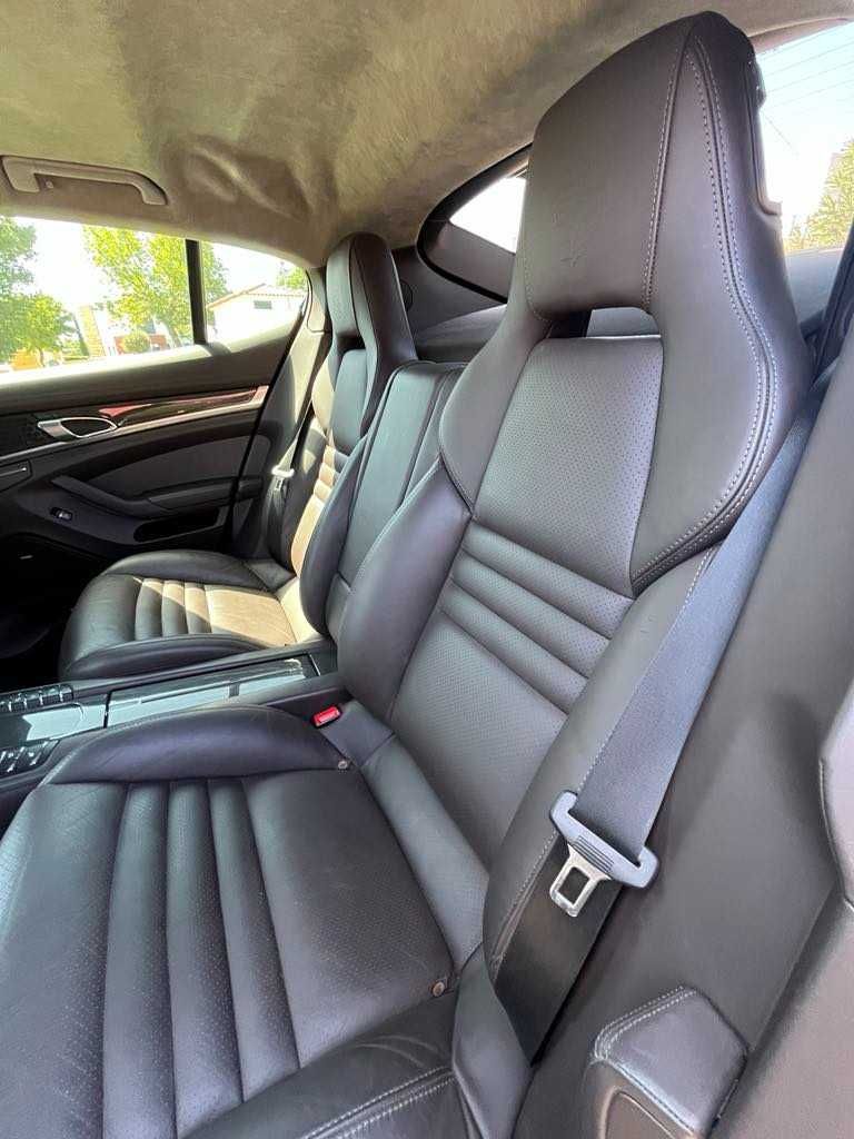 Porsche Panamera Biturbo V8 2010