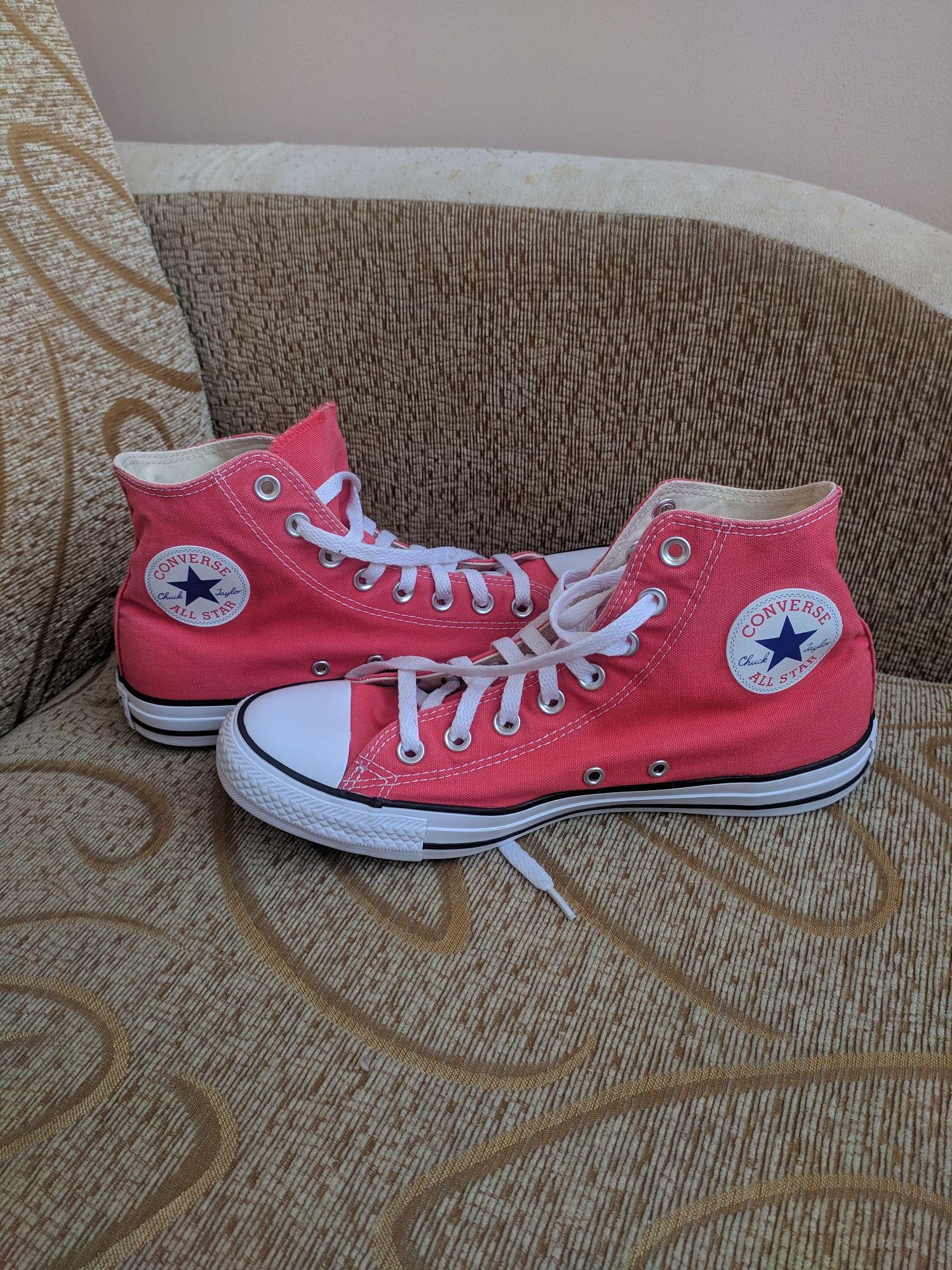 Червоні кеди Converse