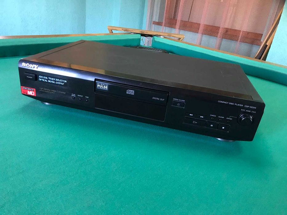 Програвач sony cdp-xe210