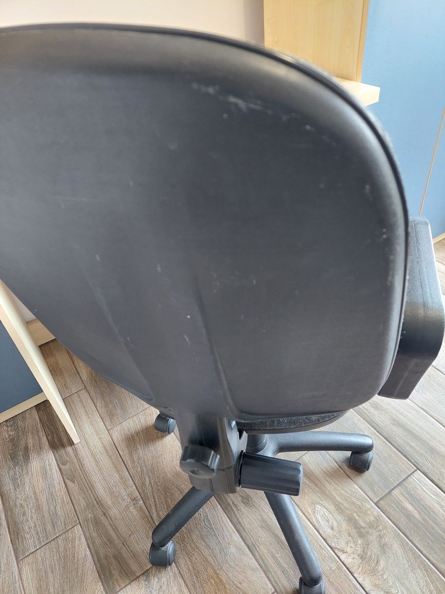 Krzesło obrotowe fotel młodzieżowy do biurka
