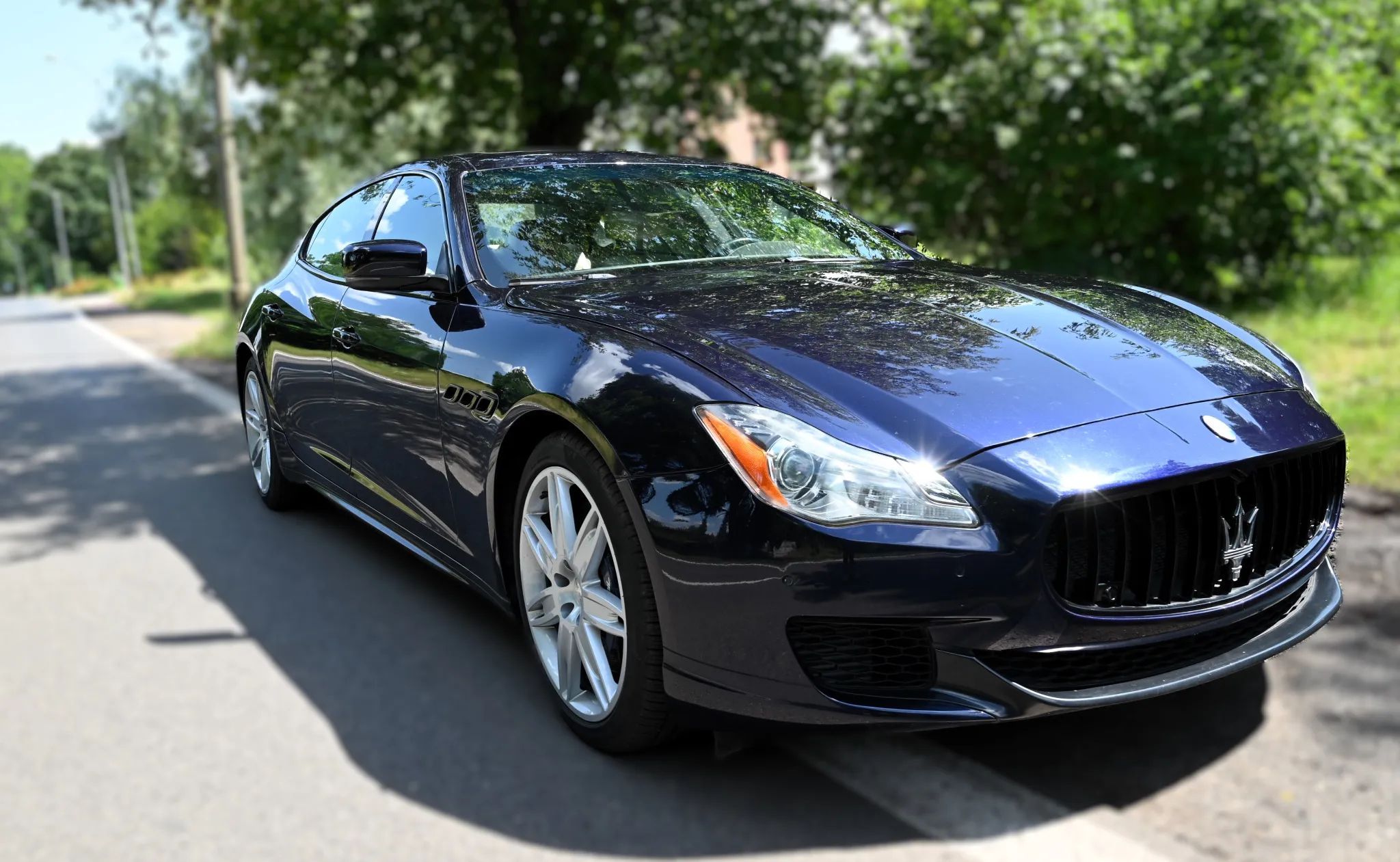 Maserati Quattroporte GTS Silnik Ferrari, jednym słowem Ferrari w garniturze vat 23%