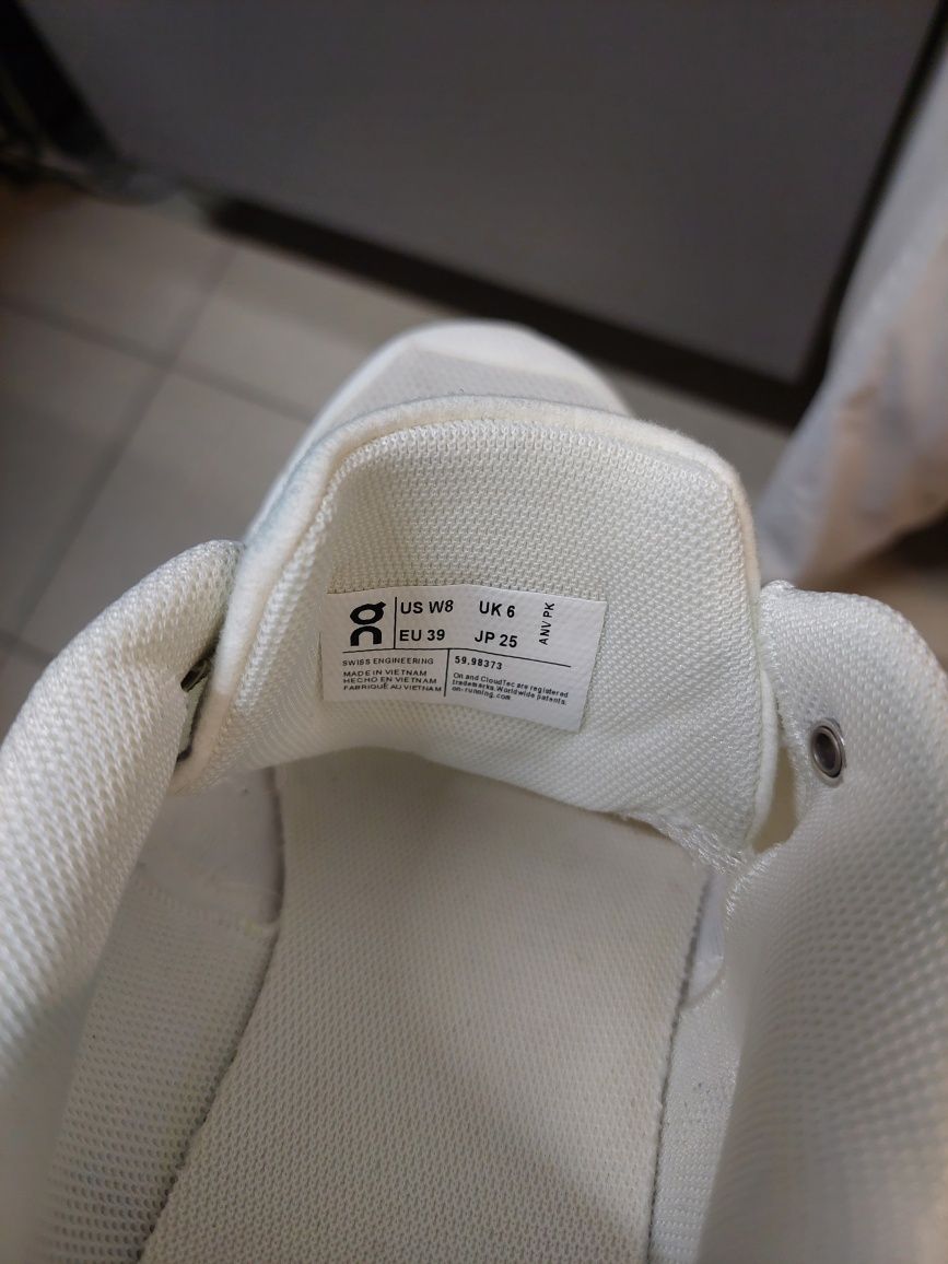 Buty do biegania  cloud