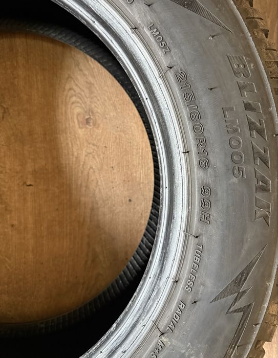 Шини зимові Bridgestone R16 215/60 2шт-5мм