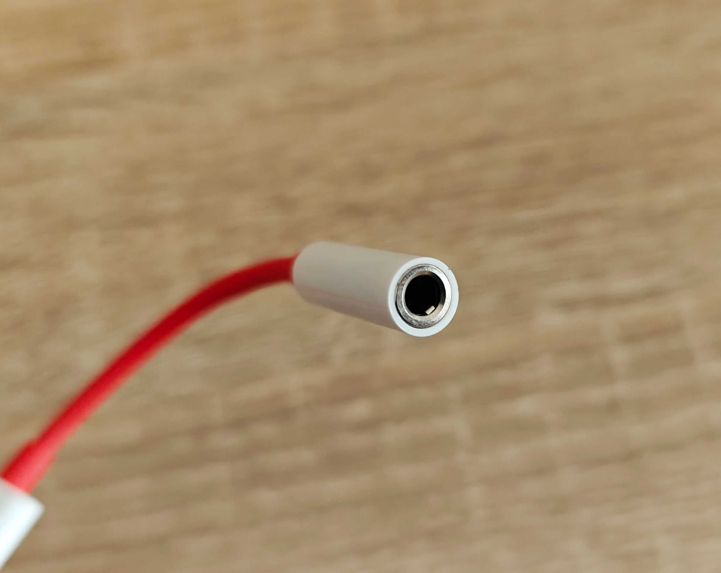 Переходник One Plus USB-Type-C на Mini jack 3.5 мм.