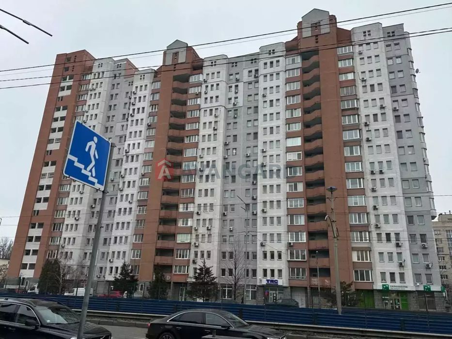 Продаж 2-К квартири пр.Леся Курбаса 5В