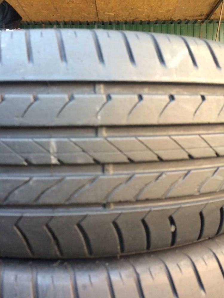 Шины летние 235/60/R17 Goodyear EfficientGrip