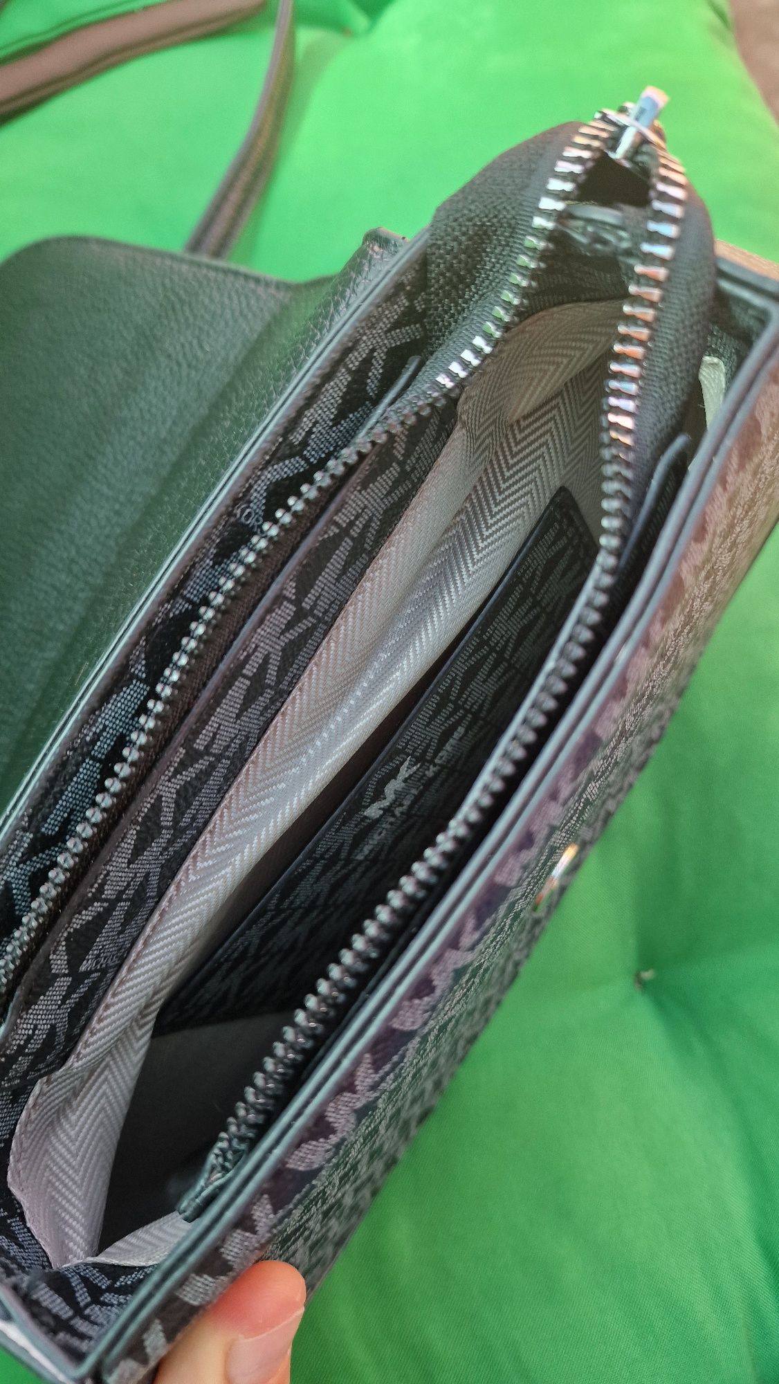 Продам две женские сумки, сумка от Zara и Michael Kors