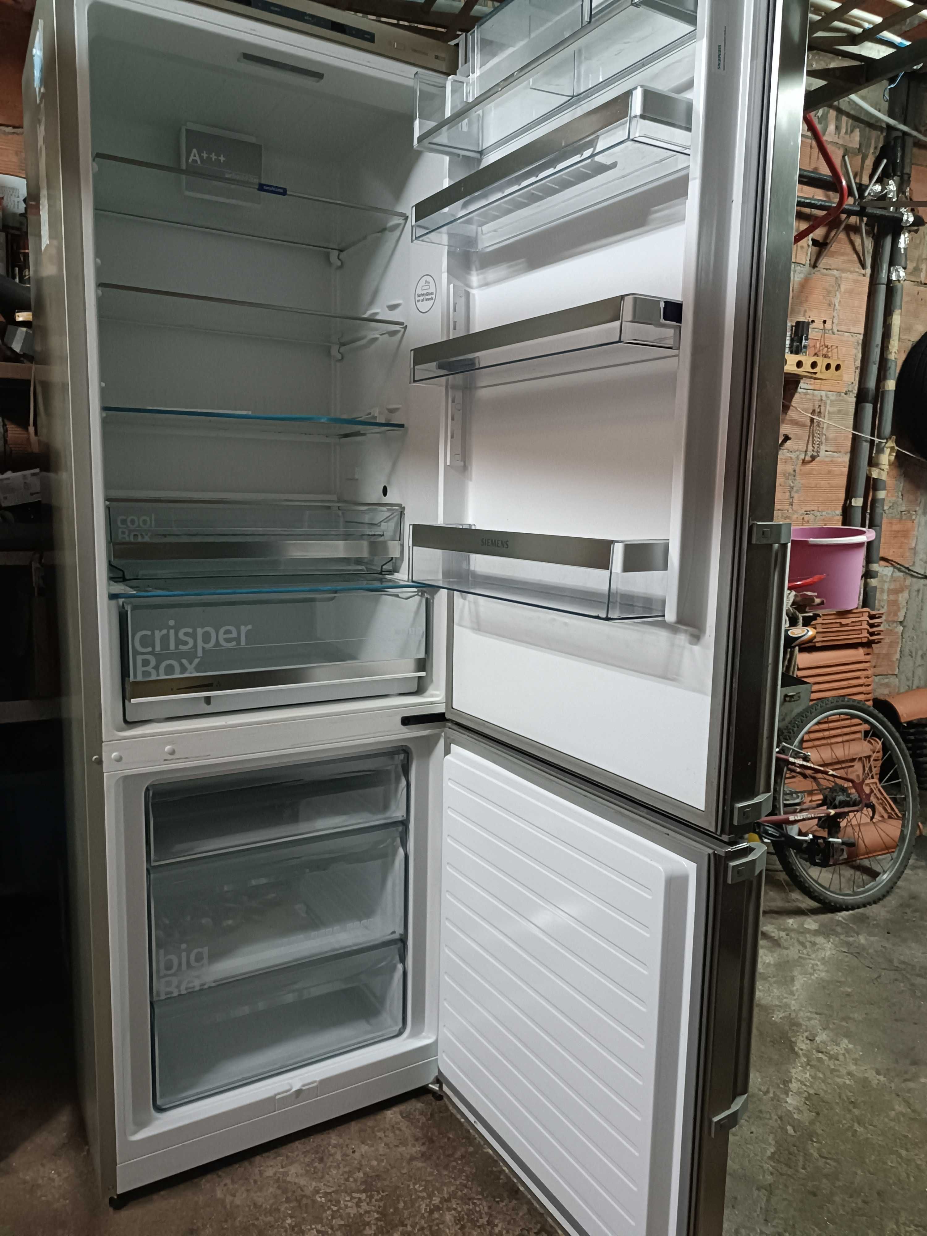 Combinado (frigorifico) Siemens KG49EBI40, 70cm largura, A+++