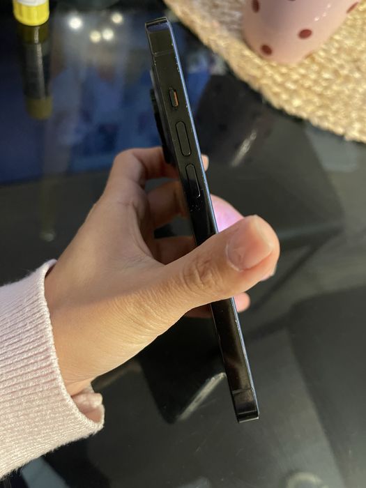 Продам айфон 14 про