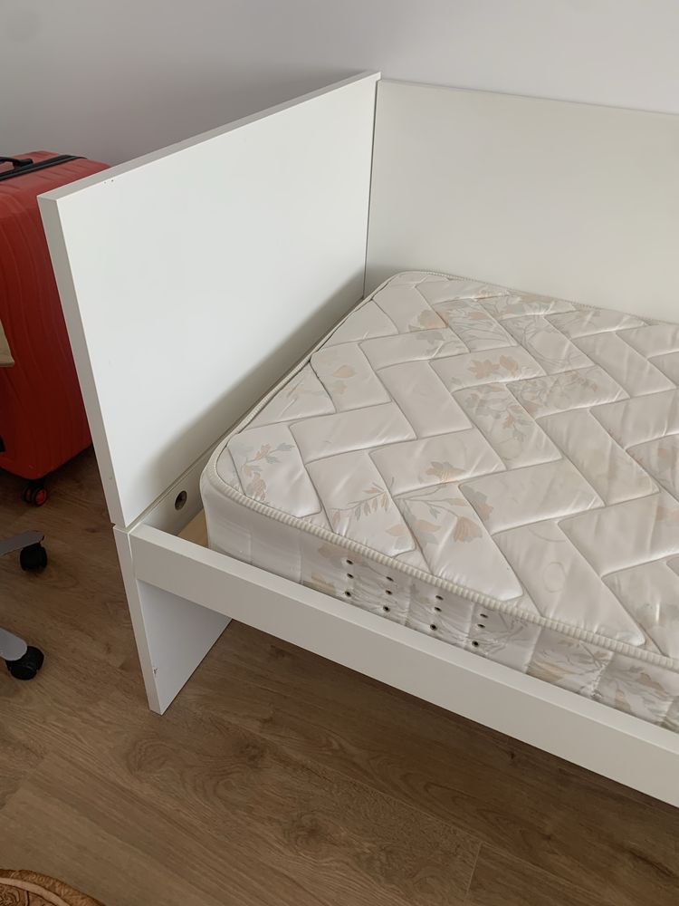 Cama solteito IKEA