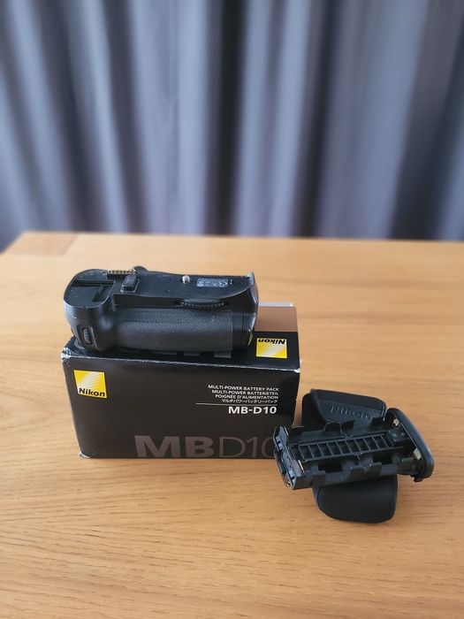 Oryginalny grip, battery pack nikon mb-d10