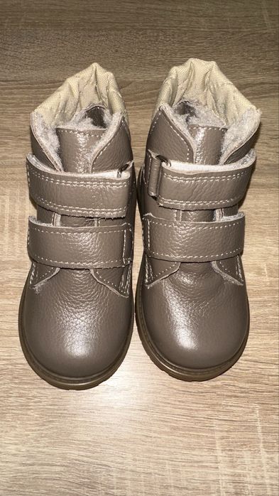 Зимові черевики дитячі