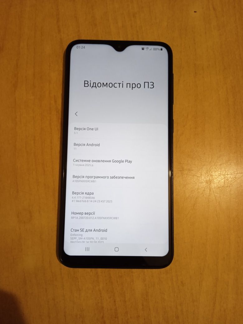 Samsung A10 2/32GB NFC гарний стан