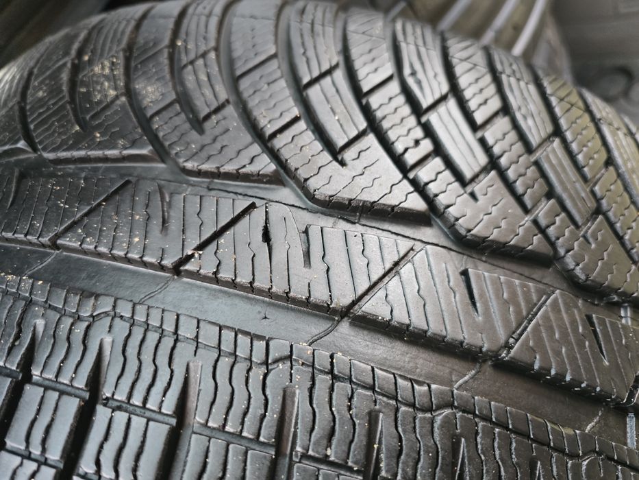 255/35/20 Michelin Alpin 4, super para 7_7,5mm